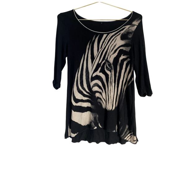 Vanilla Sugar Tunic Top Zebra Motif Rhinestone Detail 3/4 Sleeve Boat Neck Small - Picture 1 of 7